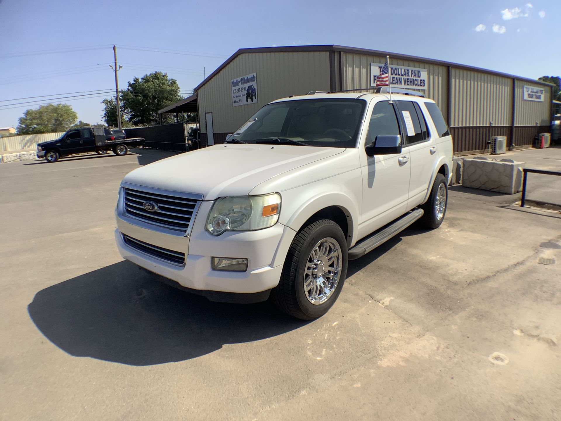 2010 Ford Explorer Limited's photo
