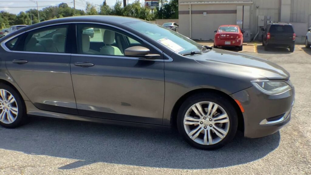 2015 Chrysler 200 Limited