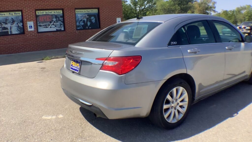 2014 Chrysler 200 LX