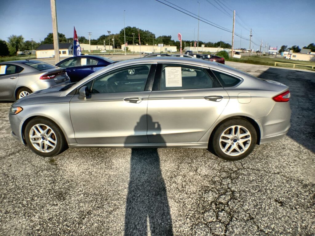2016 Ford Fusion SE