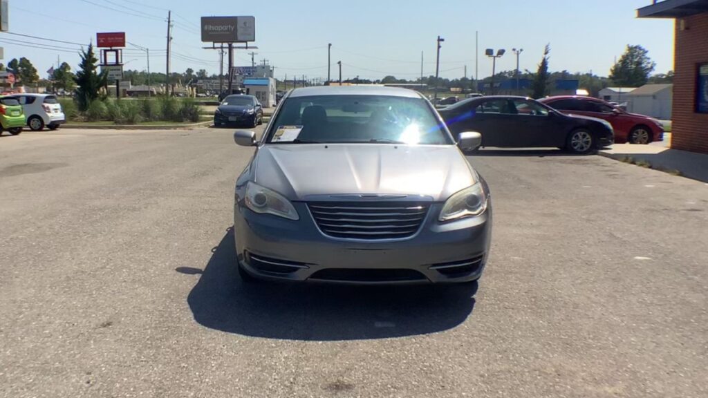 2014 Chrysler 200 LX