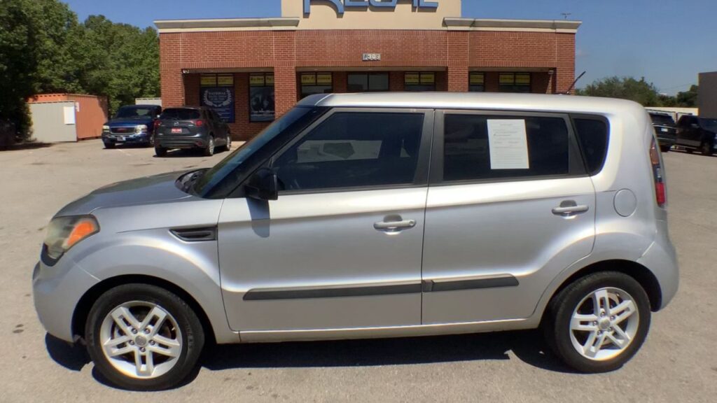 2011 Kia Soul +