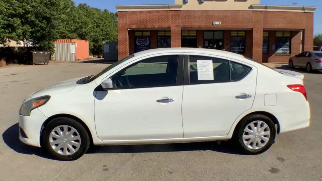 2017 Nissan Versa 1.6 SV
