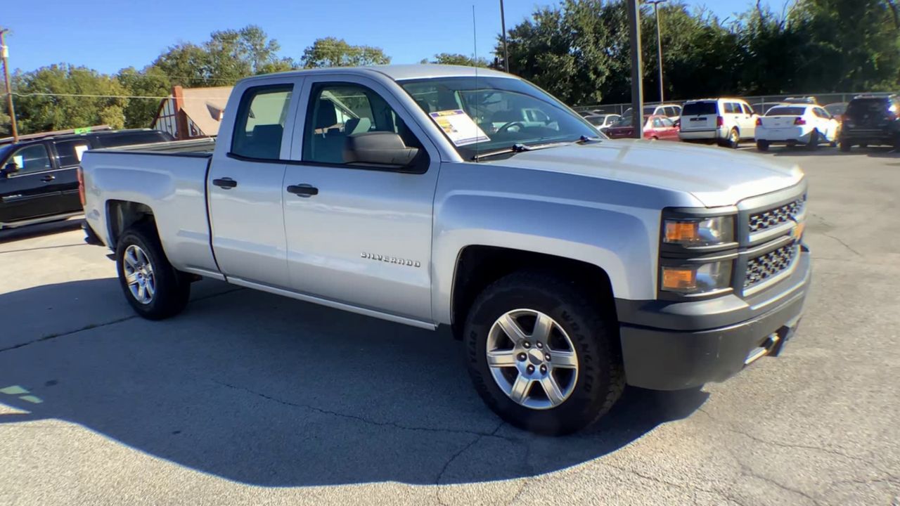 2015 Chevrolet Silverado 1500's photo