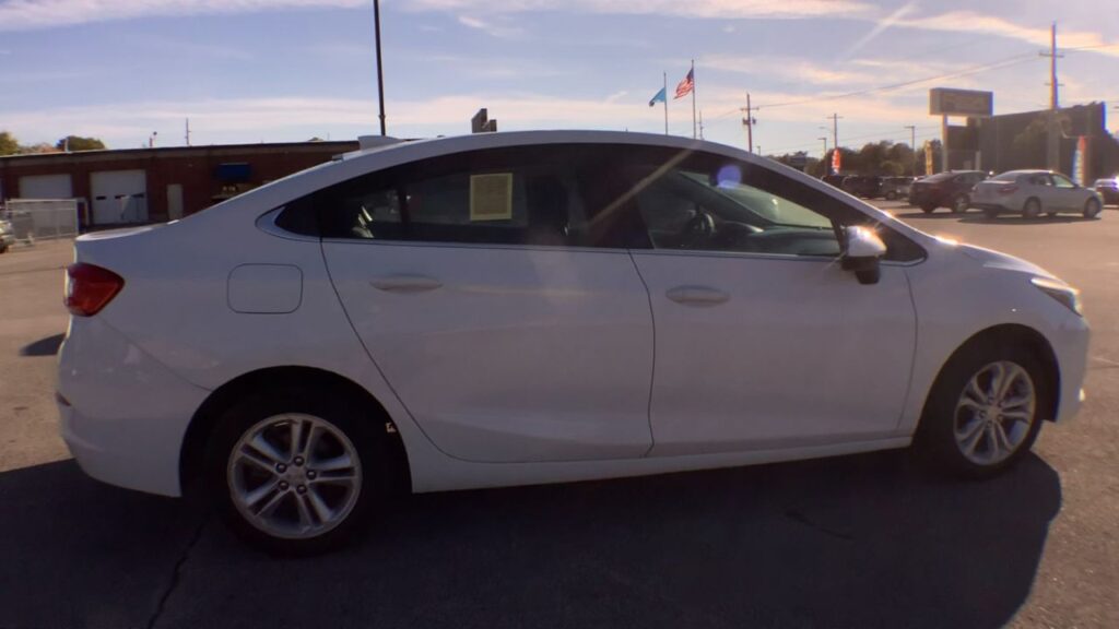 2019 Chevrolet Cruze LT