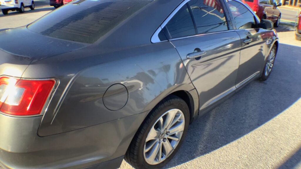 2011 Ford Taurus Limited