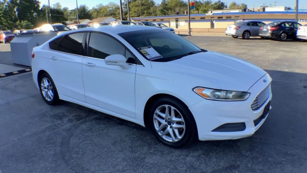 2013 Ford Fusion SE