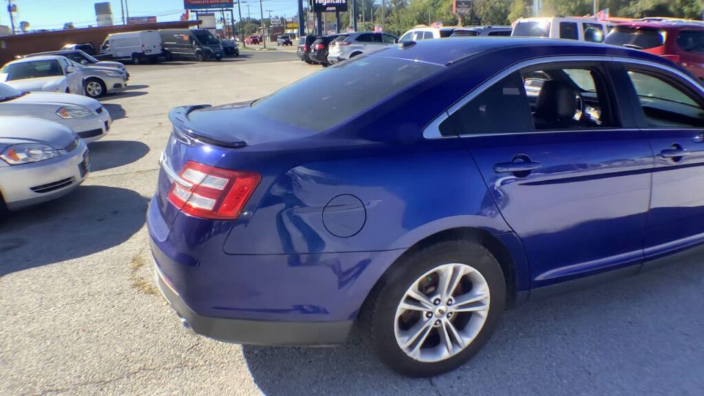 2013 Ford Taurus SEL