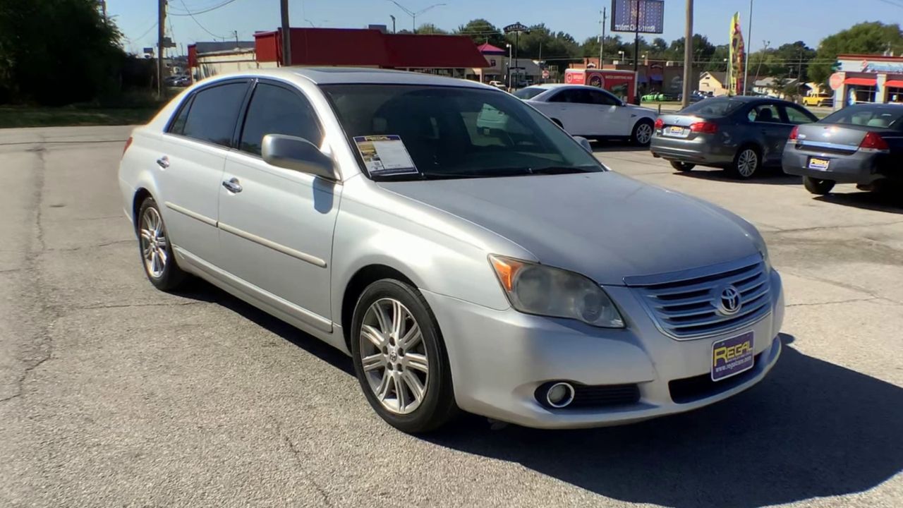 2008 Toyota Avalon XL's photo