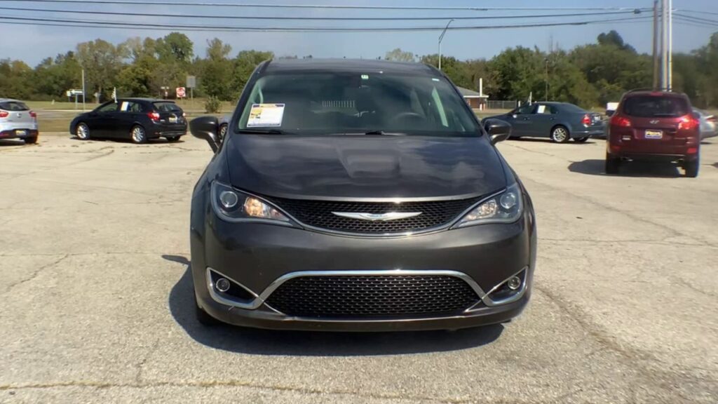 2018 Chrysler Pacifica Touring Plus
