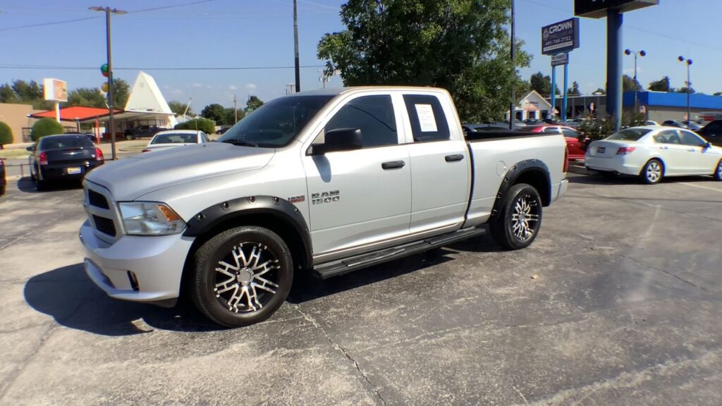 2018 RAM 1500 Express Quad Cab 4x2 64" Box