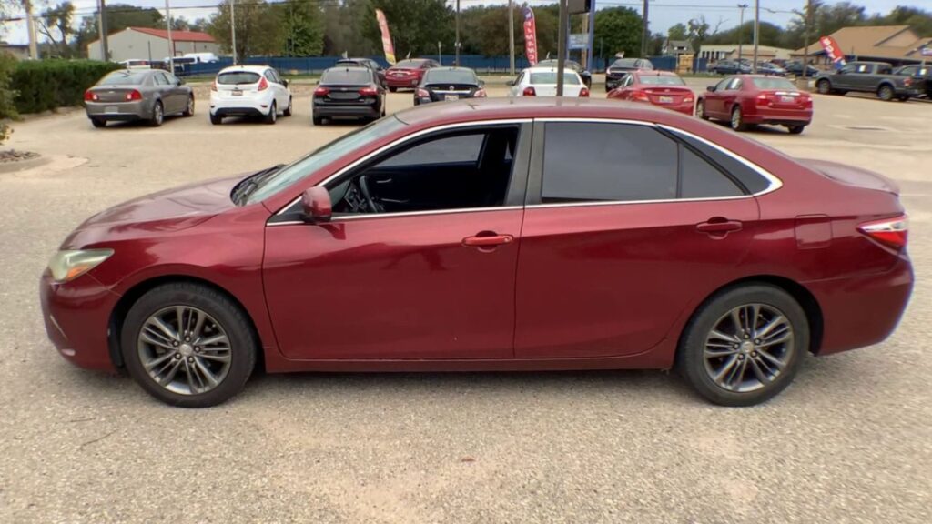 2016 Toyota Camry SE