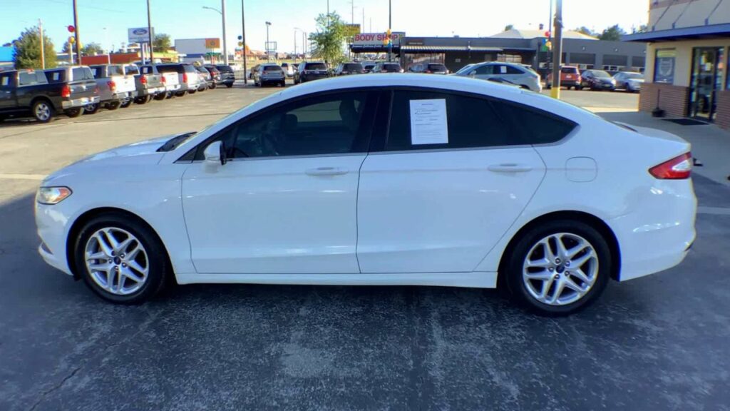 2013 Ford Fusion SE