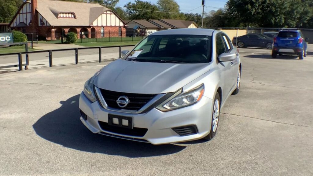 2016 Nissan Altima 4 DOOR SEDAN