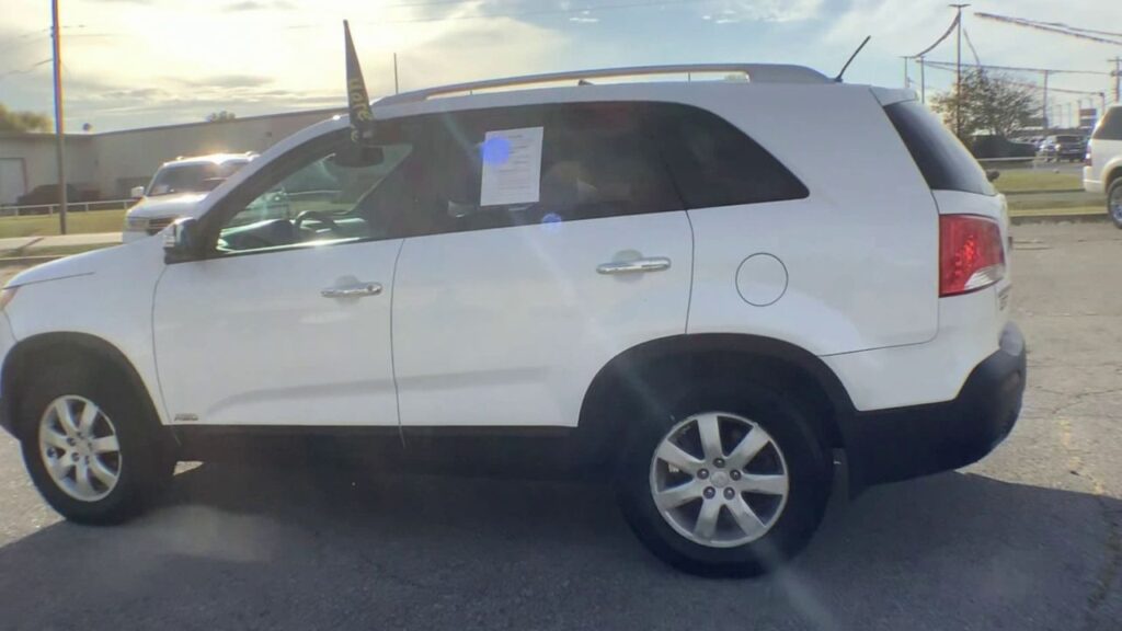 2011 Kia Sorento LX