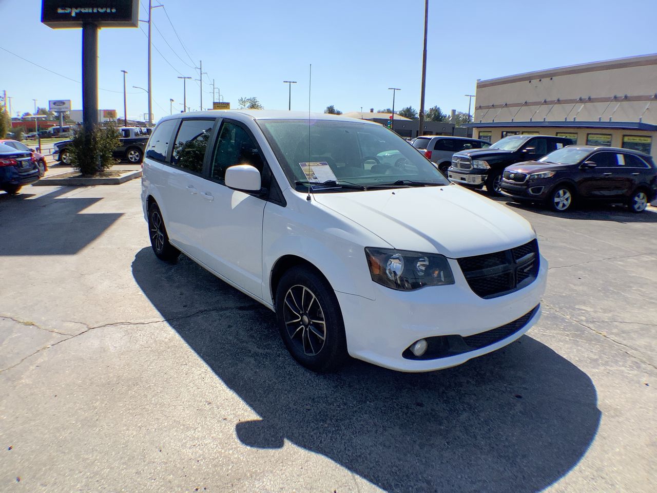 2018 Dodge Grand Caravan SE Plus's photo