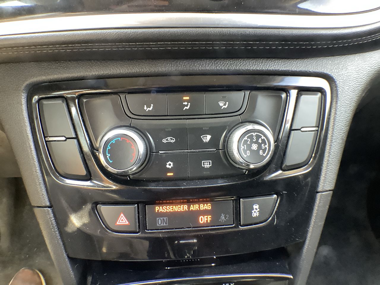 2018 Buick Encore Sport Touring - Photo 20