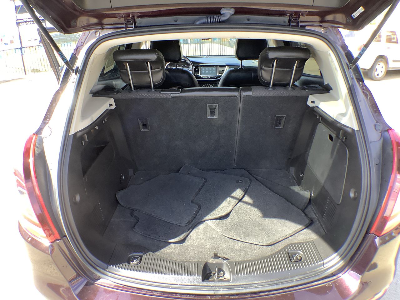 2018 Buick Encore Sport Touring - Photo 24