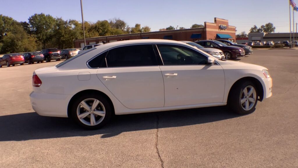 2015 Volkswagen Passat 1.8T SE