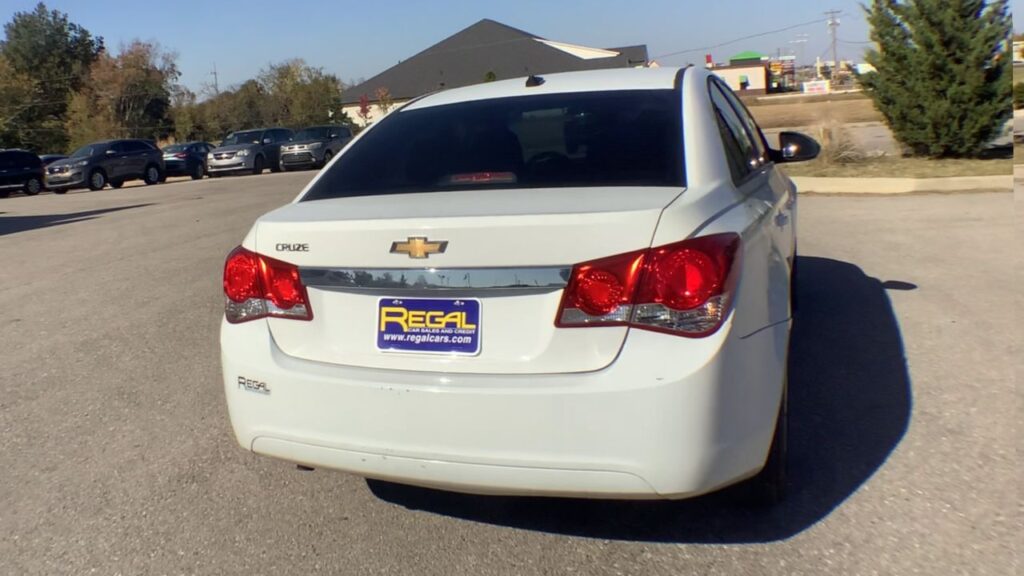 2014 Chevrolet Cruze LS Auto