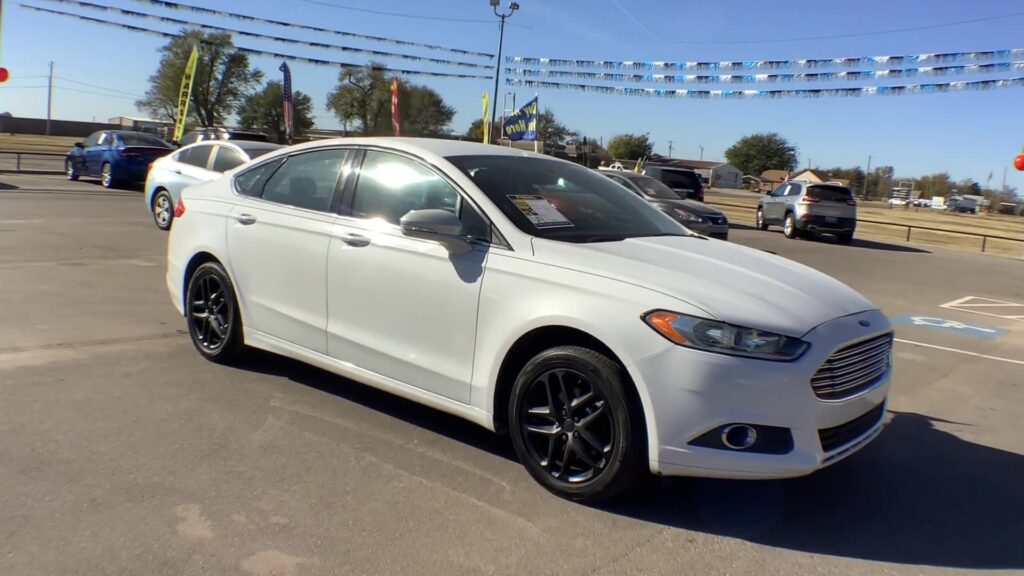2013 Ford Fusion SE