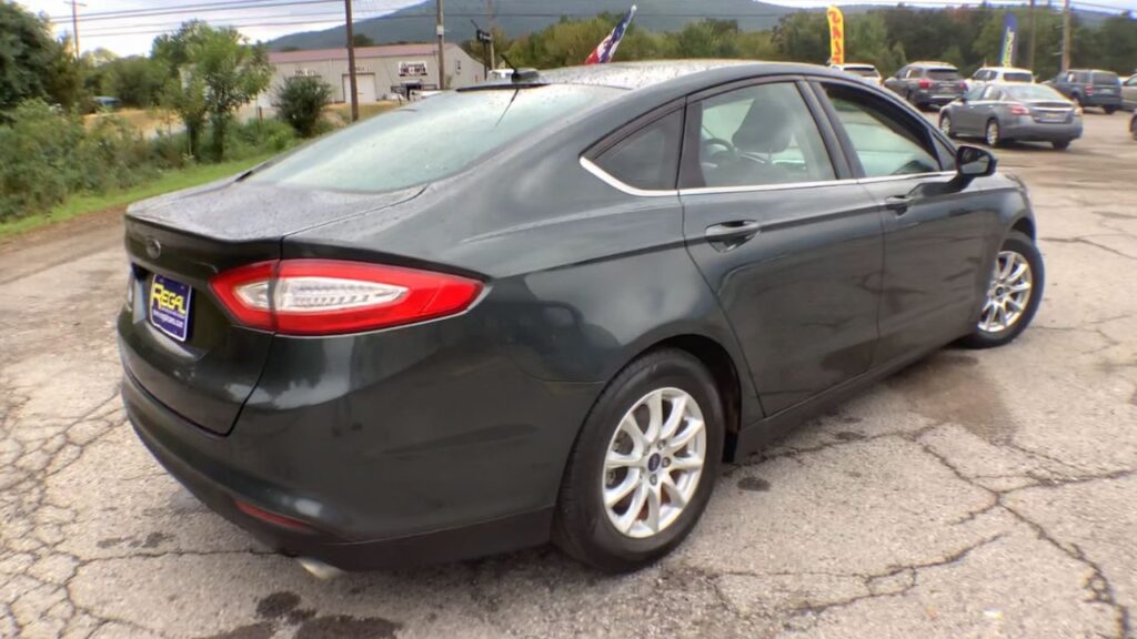 2015 Ford Fusion S