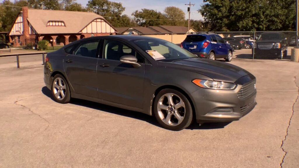 2013 Ford Fusion SE