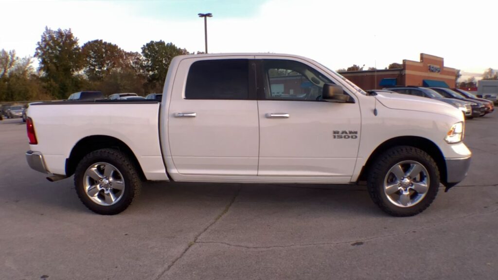 2013 RAM 1500 SLT