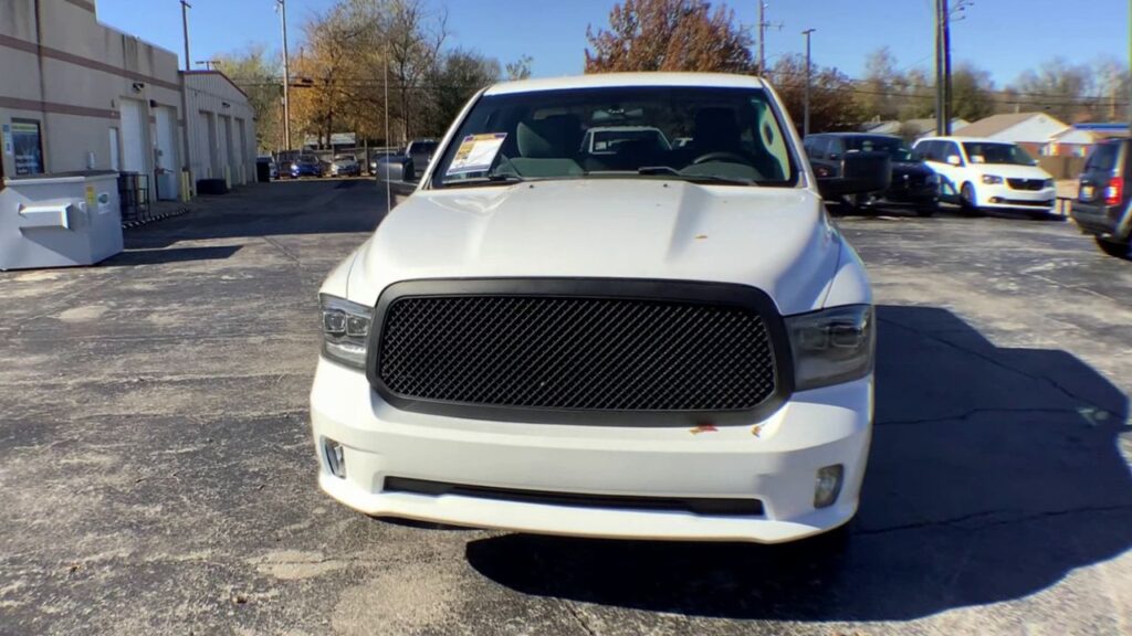 2017 RAM 1500 Express Quad Cab 4x2 64" Box