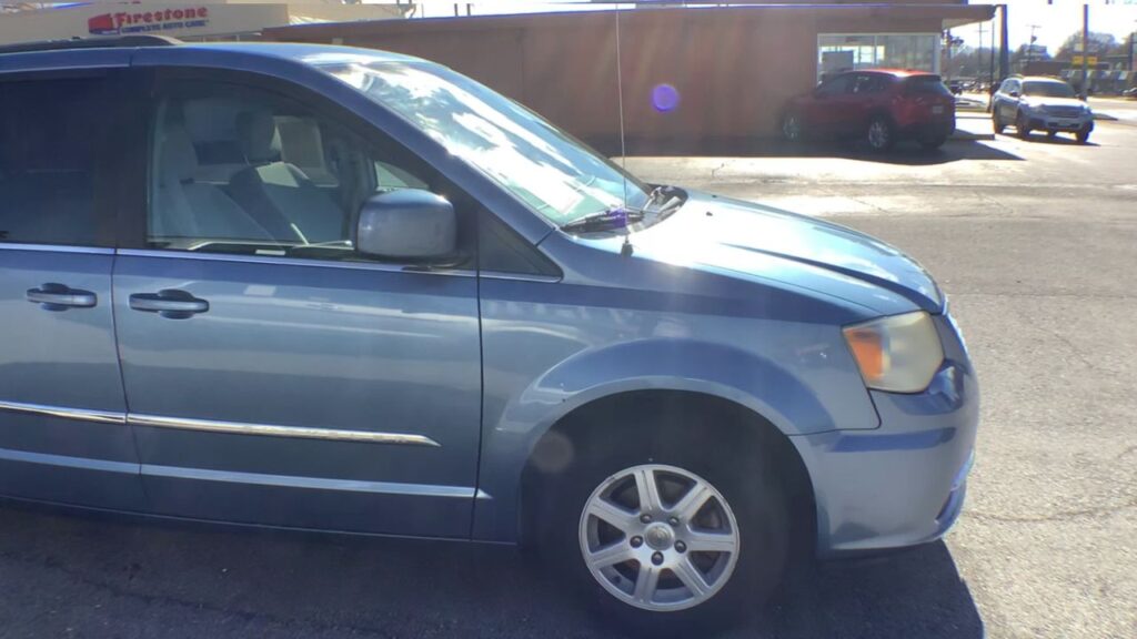 2011 Chrysler Town & Country Touring