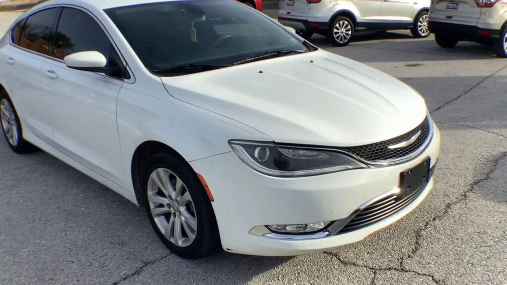 2016 Chrysler 200 Limited