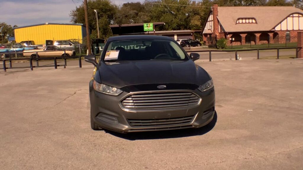 2013 Ford Fusion SE