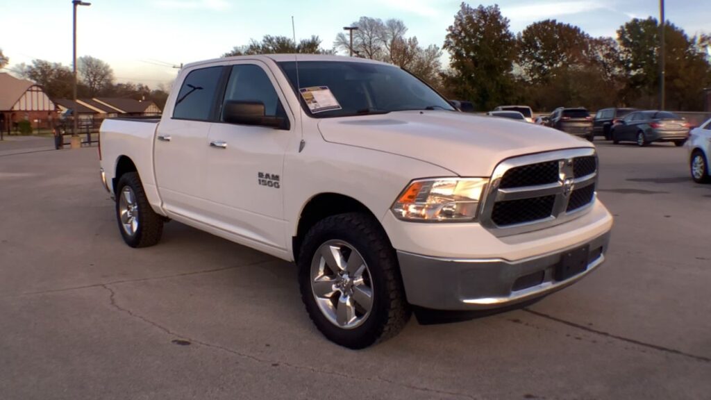 2013 RAM 1500 SLT