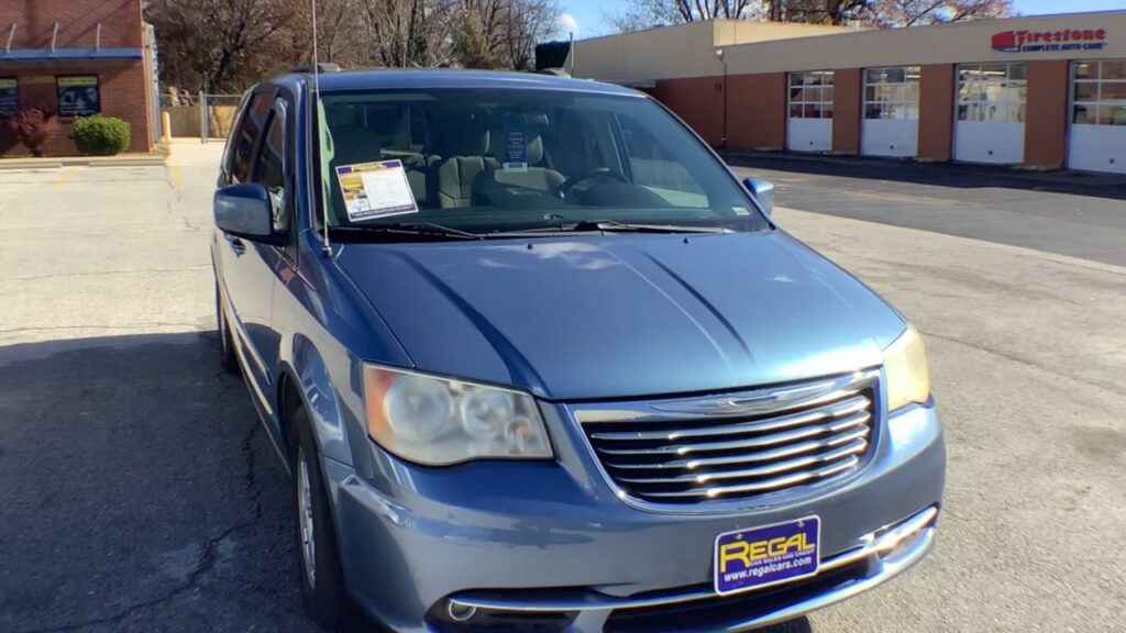 2011 Chrysler Town & Country Touring