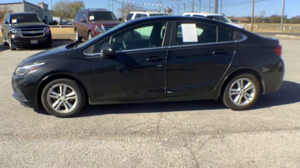 2018 Chevrolet Cruze LT Auto
