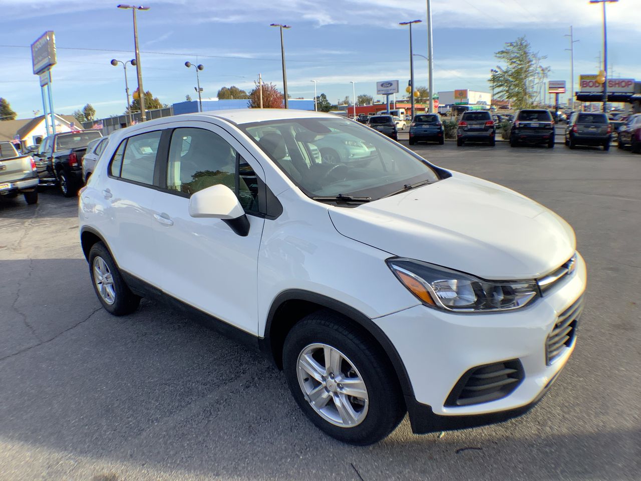 2018 Chevrolet Trax LS's photo