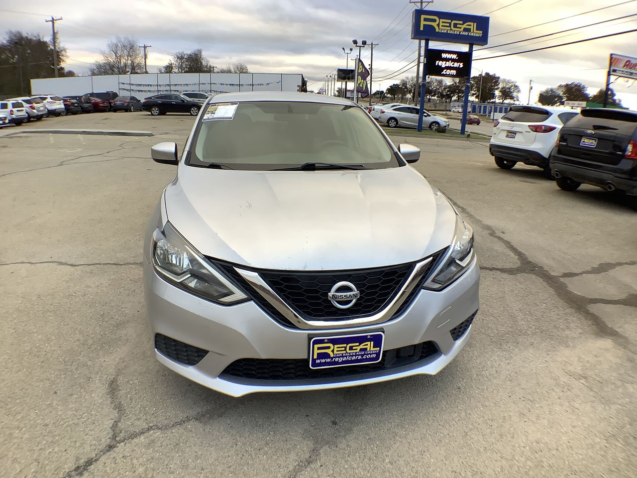 2019 Nissan Sentra S's photo