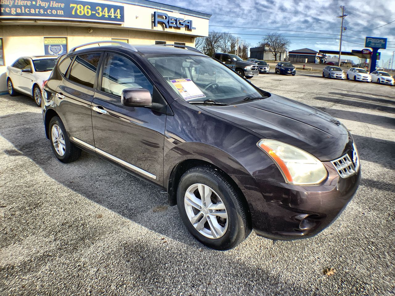 2012 Nissan Rogue SV's photo
