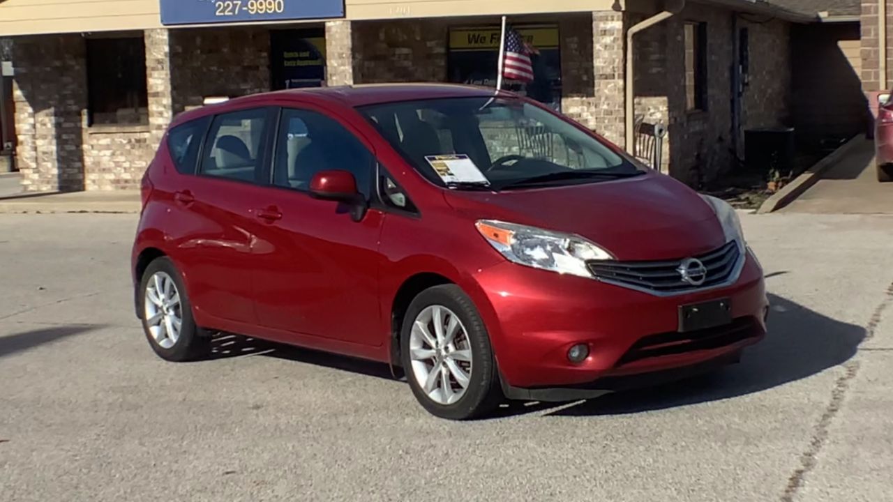 2014 Nissan Versa Note SV's photo