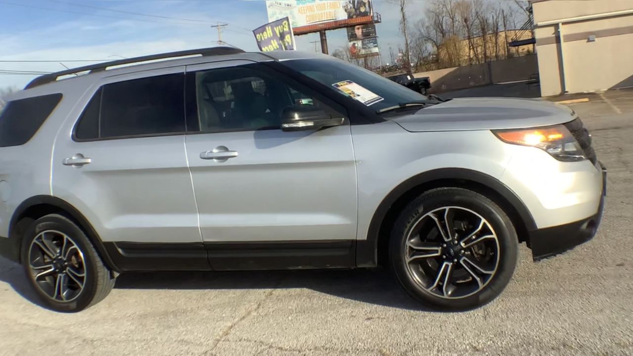 2015 Ford Explorer Sport's photo