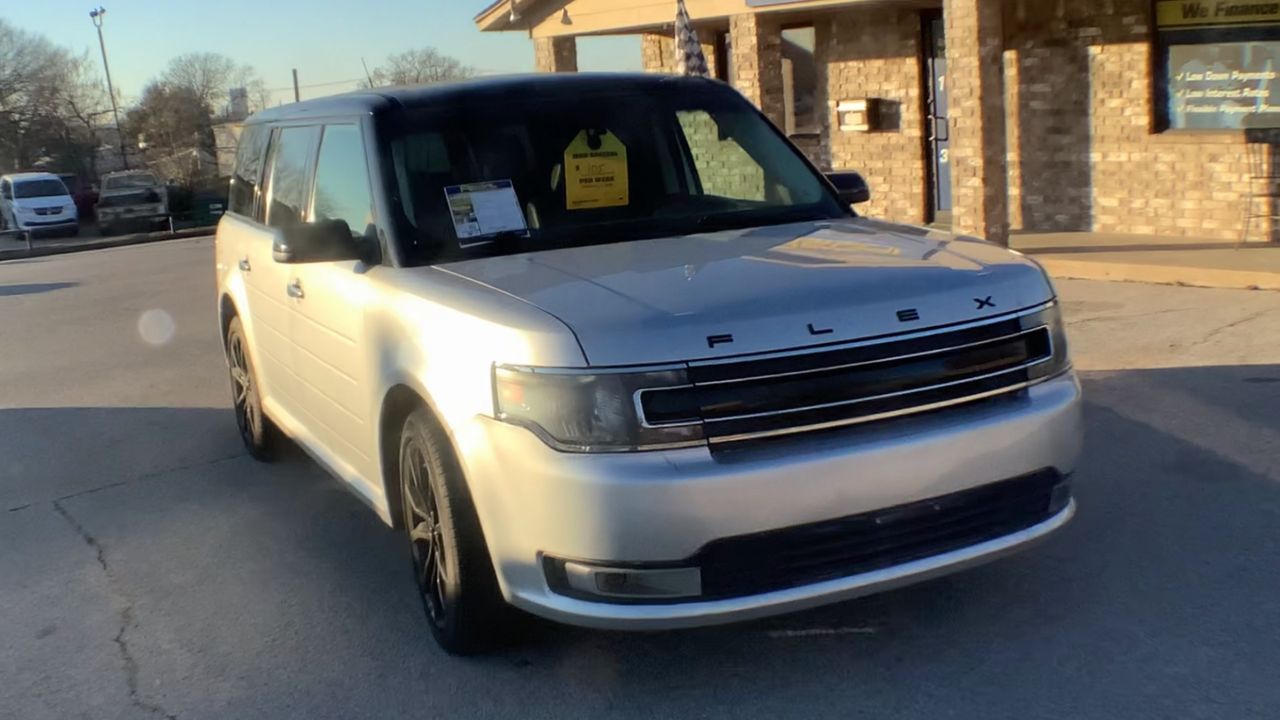 2016 Ford Flex SEL photo 2