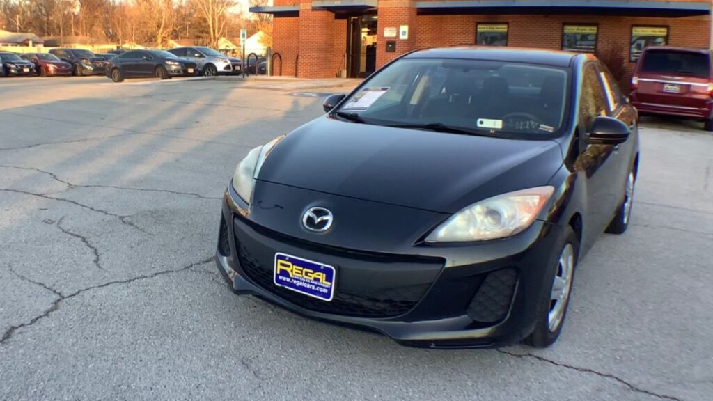 2013 Mazda Mazda3 i SV