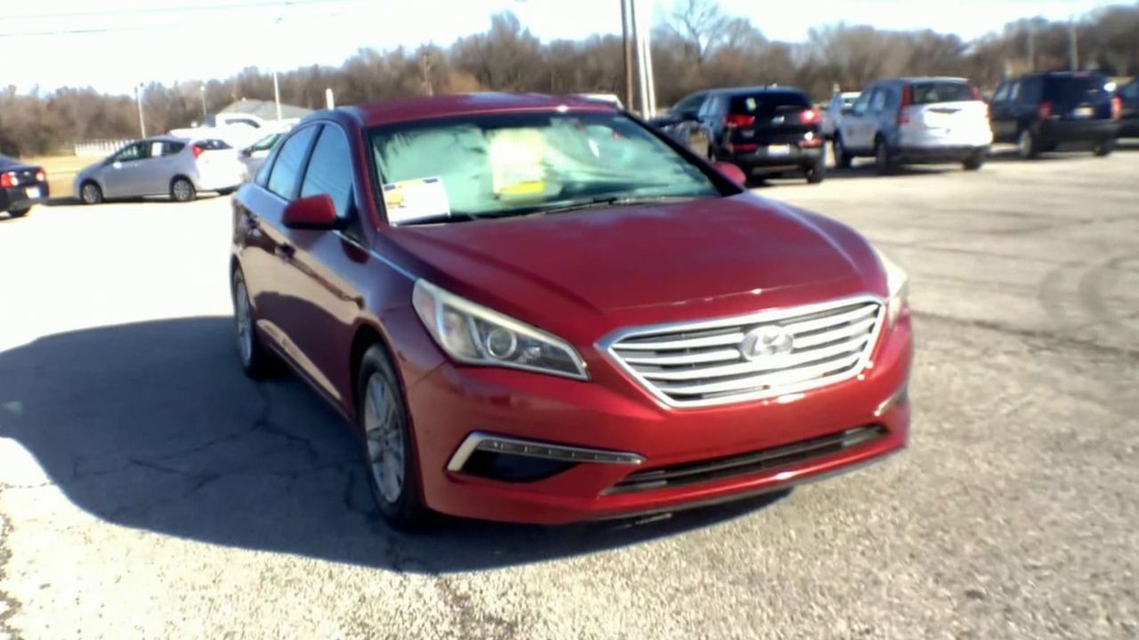 2015 Hyundai Sonata SE's photo