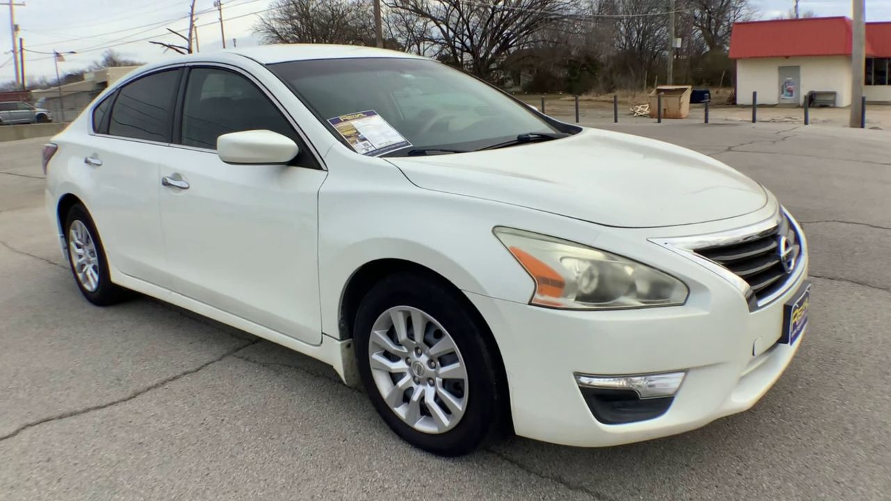 2014 Nissan Altima 2.5 S's photo