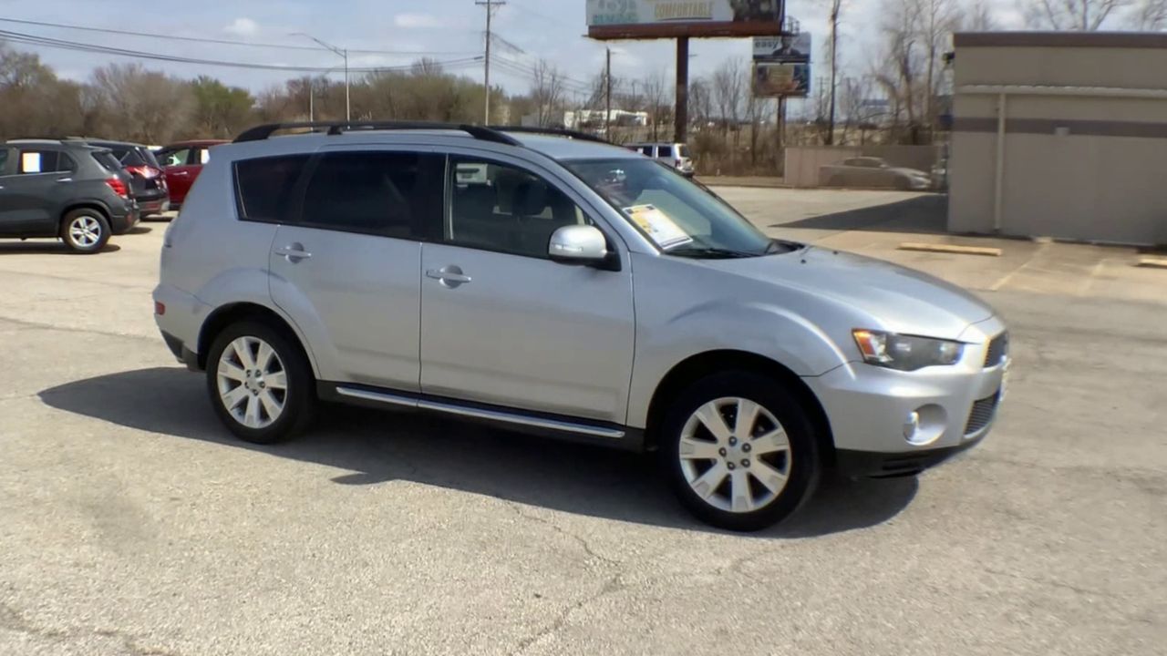 2013 Mitsubishi Outlander SE 4WD's photo
