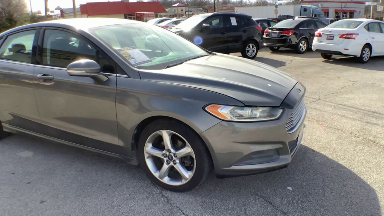 2013 Ford Fusion SE I4 FWD's photo