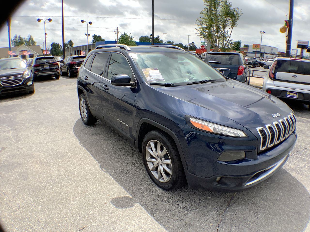 2018 Jeep Cherokee Limited's photo
