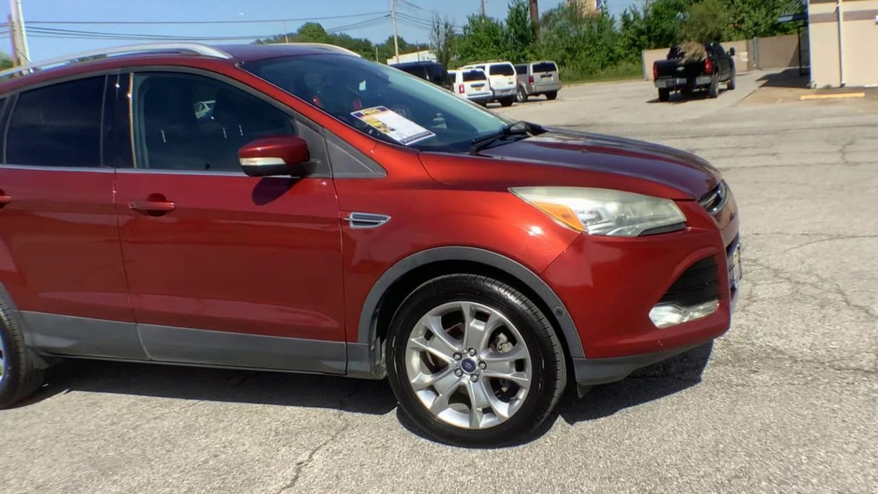 2014 Ford Escape Titanium's photo