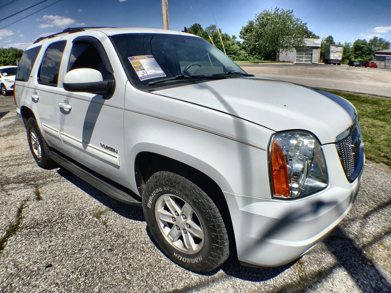 2011 GMC Yukon 2WD SLT's photo