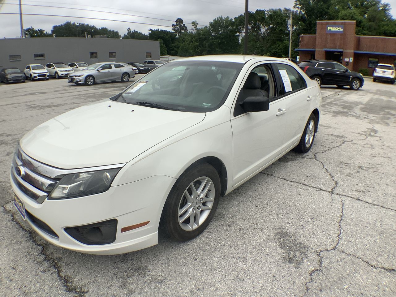 2011 Ford Fusion I-4 S's photo